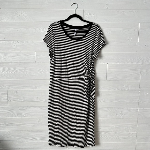 Cable & Gauge Dresses Cable Gauge Black And White Midi Length